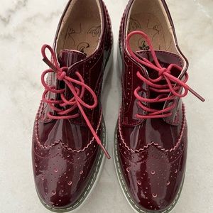 Women’s Platform Lace-up Oxfords
